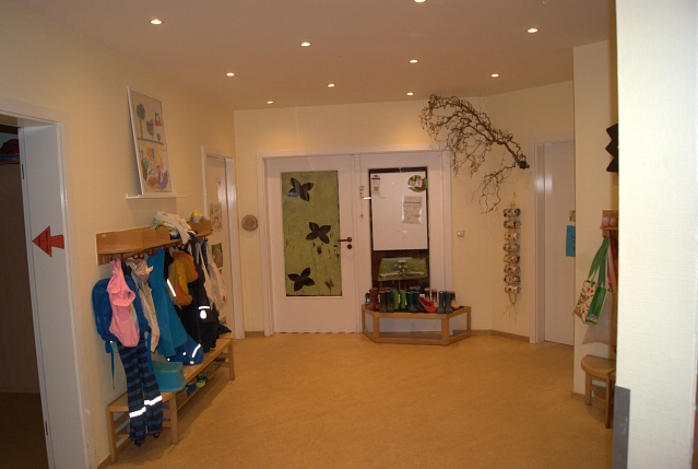1 Garderobe Elementarbereich Igelgruppe.jpg
