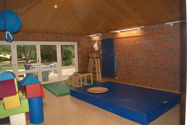 8 Turnhalle im Elementarbereich.jpg