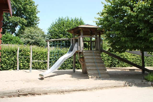 Aussenanlage 1.jpg
