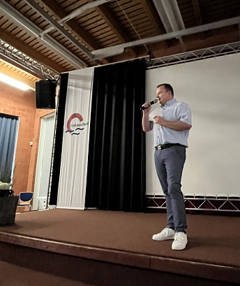 Entlassungsfeier Fintauschule Murso.jpg