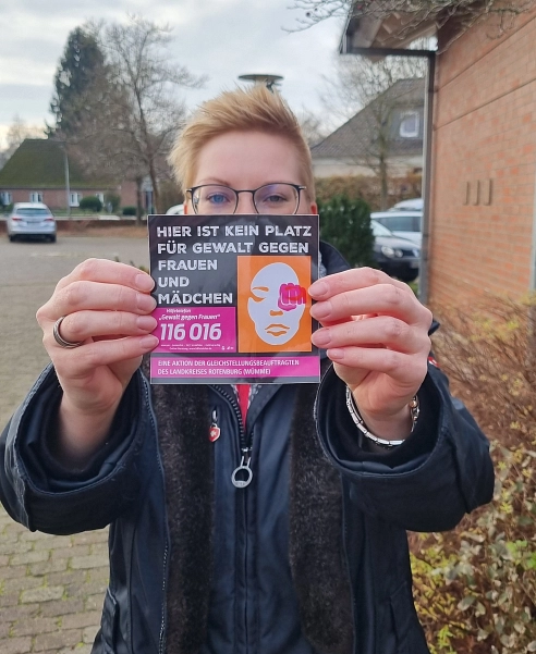 Hilfetelefon Veröffentlicht von Catrin Voigts