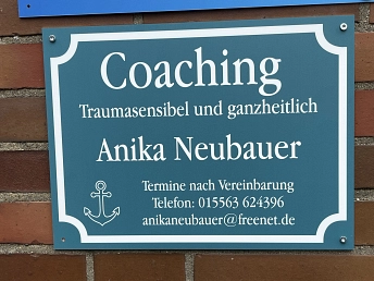 Praxisschild Neubauer.jpg
