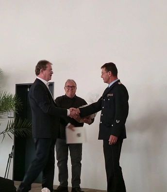 Rede Ehrung Feuerwehr II.JPG