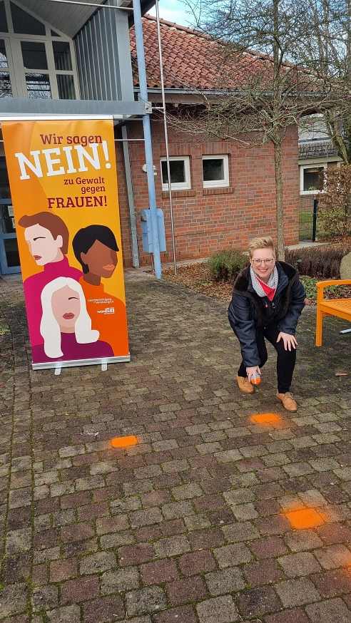Sprühkreide-Aktion Catrin Voigts, Gleichstellungsbeauftragte