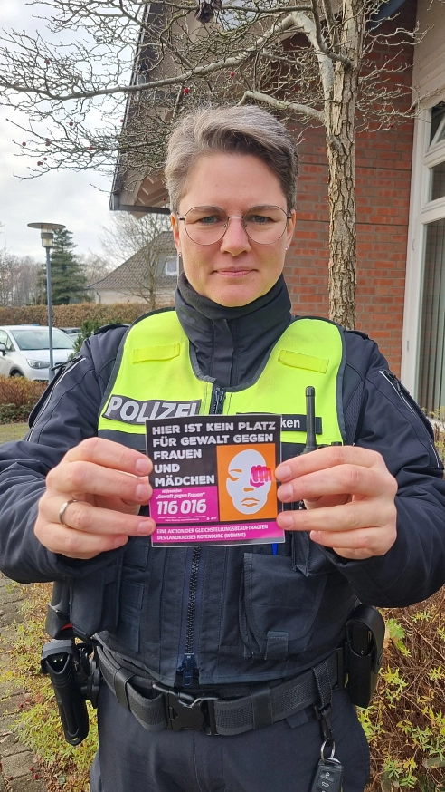 Vorstellung Hilfetelefon von Evelyn Renken, Polizei Fintel